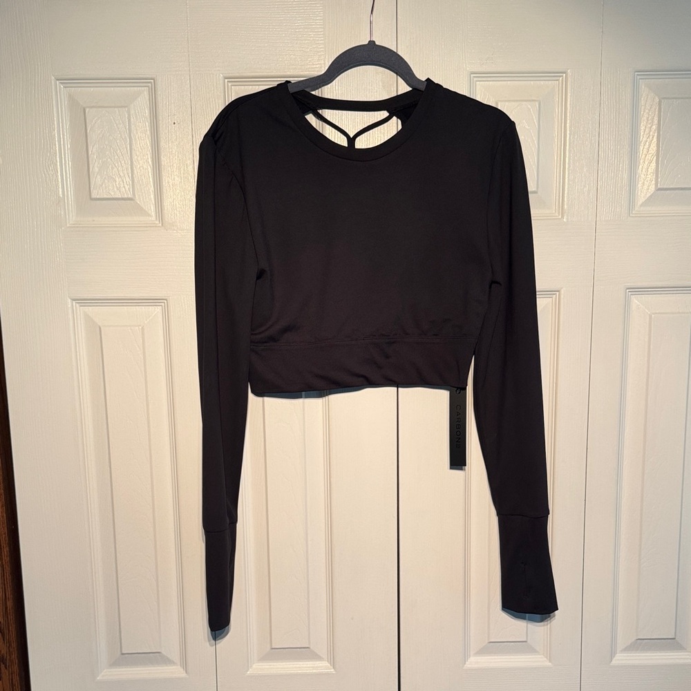 Carbon Women's Black Long-Sleeve Cropped Active Top